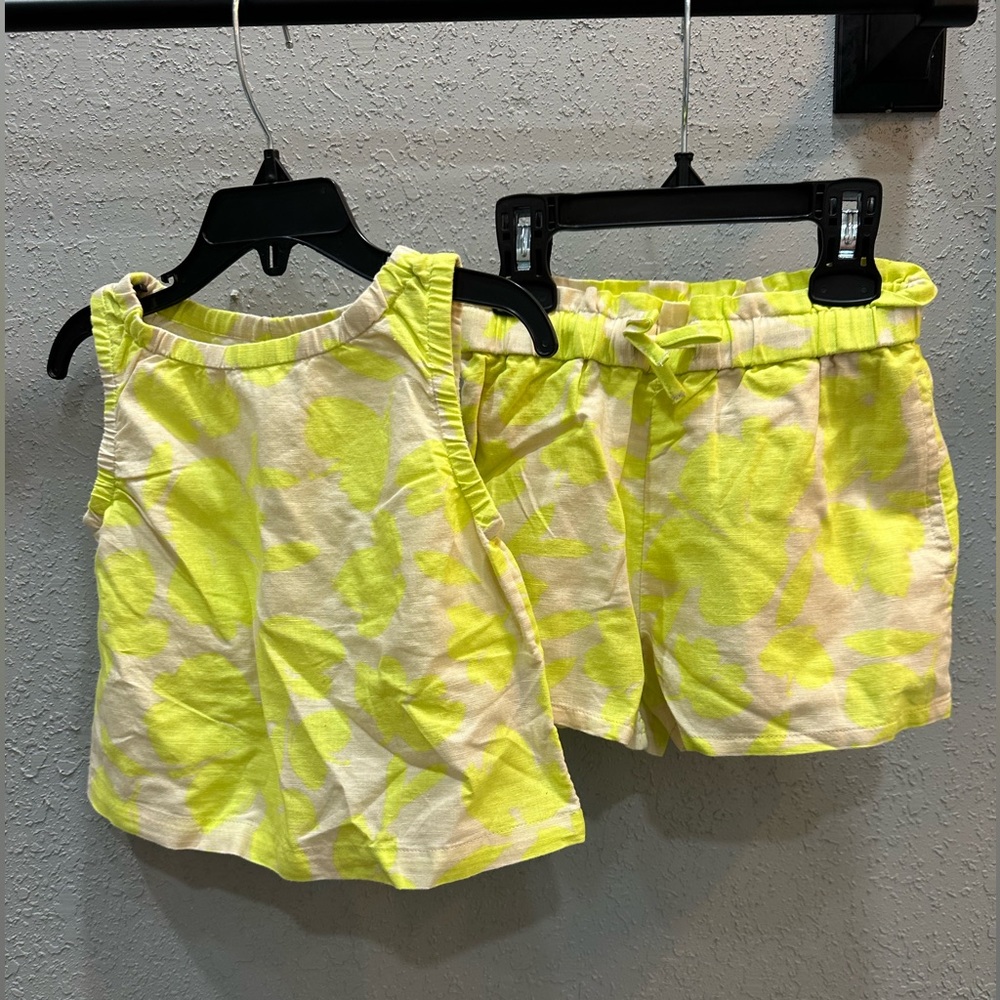 Gap 4T tank & shorts set. Shorts have pockets